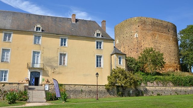 Musée Colette à Saint-Sauveur Musée Colette à Saint-Sauveur en Puisaye dans l'Yonne